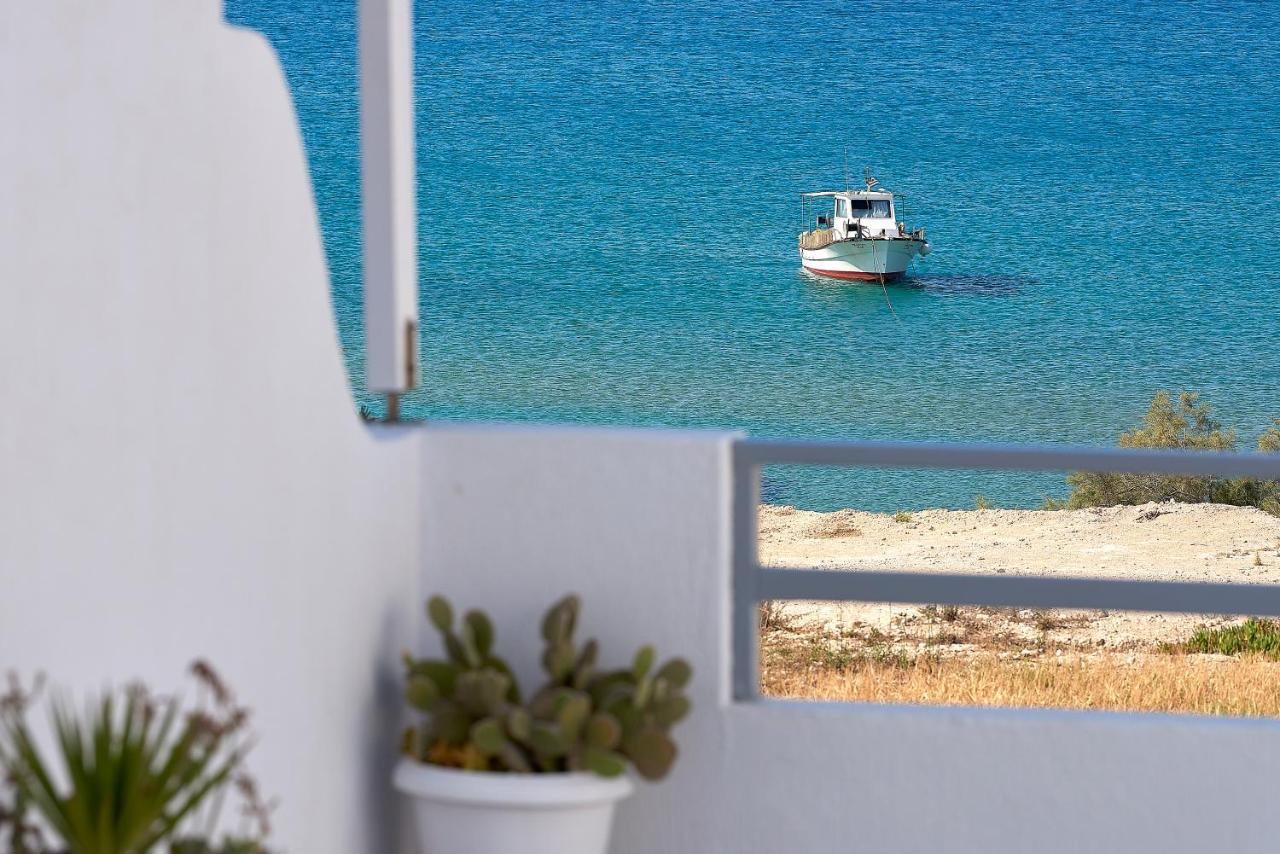 Muses Rooms Milos Provatas Extérieur photo